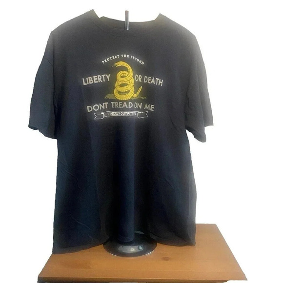 Lincoln Outfitters Other - Lincoln Outfitters "Liberty or Death Don't Tread On Me" Black T Shirt XL